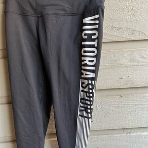 Knockout by Victorias Secret Capri size small